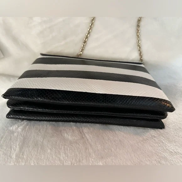 Kate spade embossed leather bag - chic black and white - Picture 7 of 13